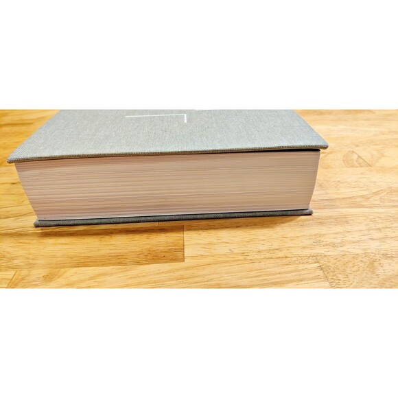 The Jesus Bible, NIV Edition, Cloth over Board, Gray Linen, Zondervan Bibles - Picture 5 of 11